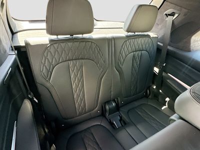 2025 BMW X7 - Photo 22