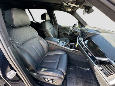 2025 BMW X7 - Photo 24