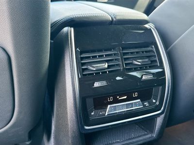 2025 BMW X7 - Photo 19