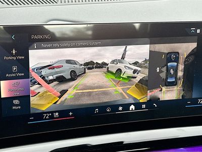2026 BMW i5 - Photo 12