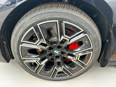 2026 BMW i5 - Photo 26
