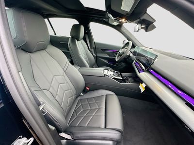 2026 BMW i5 - Photo 23
