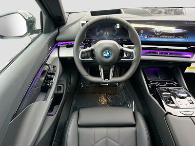 2026 BMW i5 - Photo 17