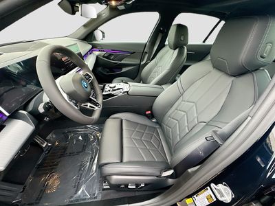 2026 BMW i5 - Photo 16