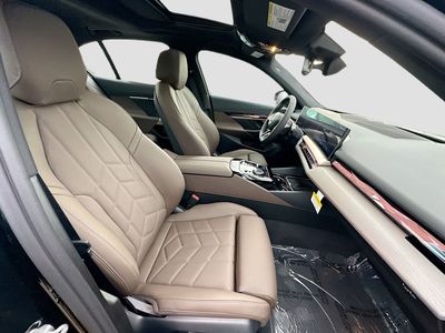 2026 BMW i5 - Photo 23