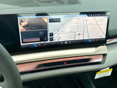 2026 BMW i5 - Photo 10