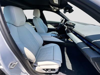 2027 BMW 5 Series - Photo 21