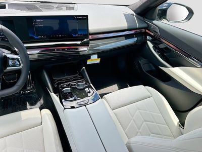 2027 BMW 5 Series - Photo 17
