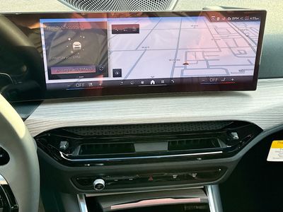 2026 BMW 3 Series - Photo 10