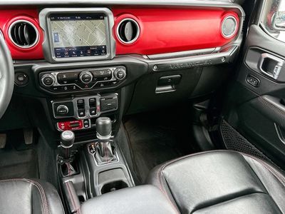 2023 Jeep Wrangler - Photo 22