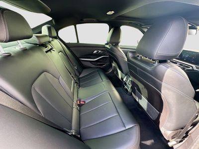 2023 BMW 3 Series - Photo 31