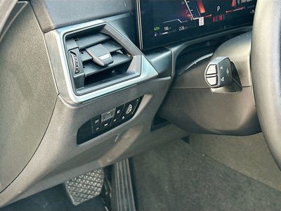2023 BMW 3 Series - Photo 10