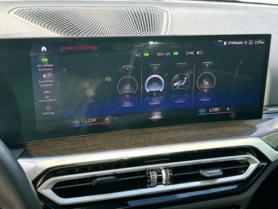 2023 BMW 3 Series - Photo 16