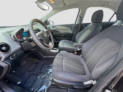 2016 Chevrolet Sonic - Photo 18