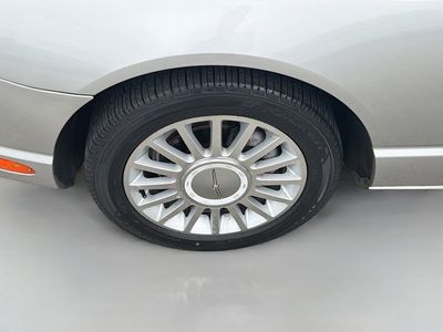 2004 Ford Thunderbird - Photo 32