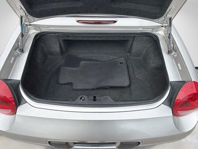 2004 Ford Thunderbird - Photo 19