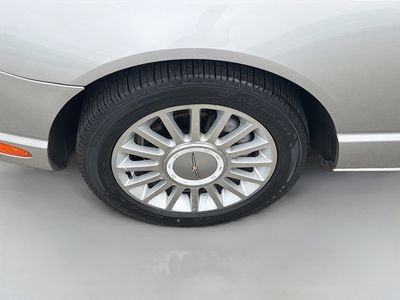 2004 Ford Thunderbird - Photo 26