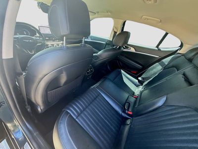 2022 Genesis G70 - Photo 25