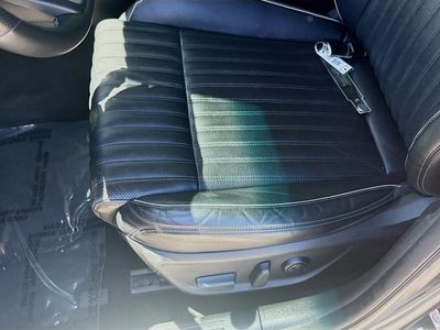2022 Genesis G70 - Photo 18