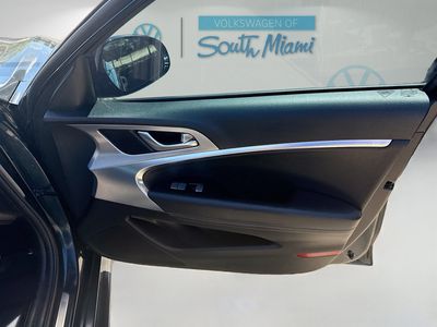 2022 Genesis G70 - Photo 34