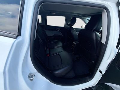 2022 Jeep Compass - Photo 28