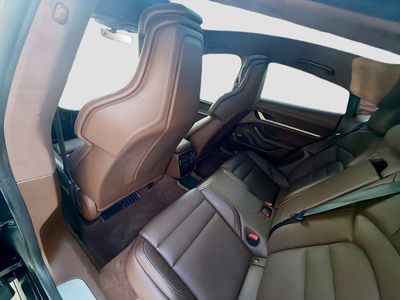 2020 Porsche Taycan - Photo 25