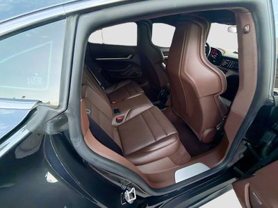 2020 Porsche Taycan - Photo 29