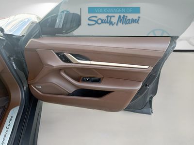 2020 Porsche Taycan - Photo 34