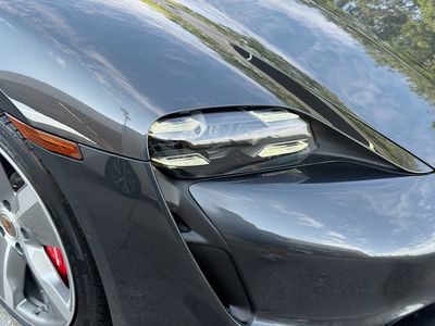 2020 Porsche Taycan - Photo 35