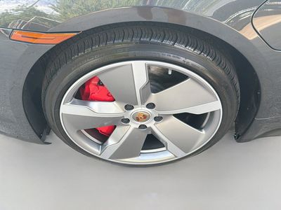 2020 Porsche Taycan - Photo 37