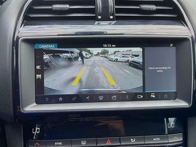 2020 Jaguar F-PACE - Photo 13