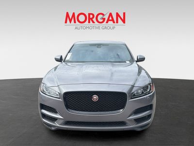 2020 Jaguar F-PACE - Photo 2