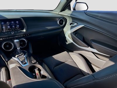 2024 Chevrolet Camaro - Photo 21