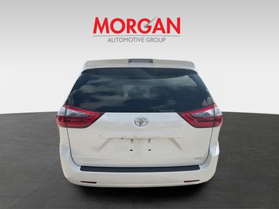 2020 Toyota Sienna - Photo 6