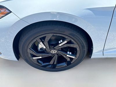 2026 Volkswagen Jetta - Photo 25