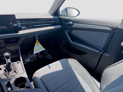 2026 Volkswagen Jetta - Photo 18