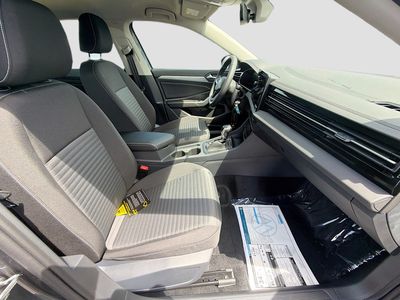 2026 Volkswagen Jetta - Photo 22