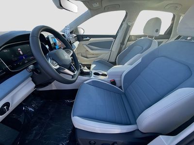 2026 Volkswagen Jetta - Photo 16