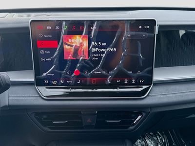 2026 Volkswagen Tiguan — photo 12 view