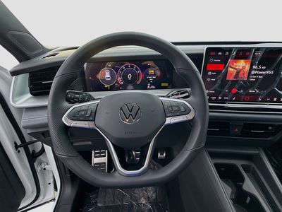 2026 Volkswagen Tiguan — photo 10 view