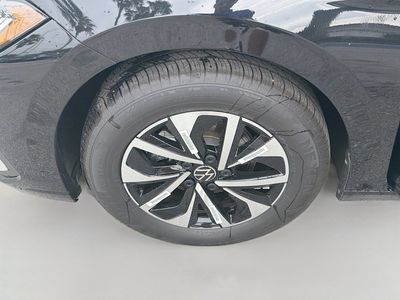 2026 Volkswagen Jetta - Photo 25