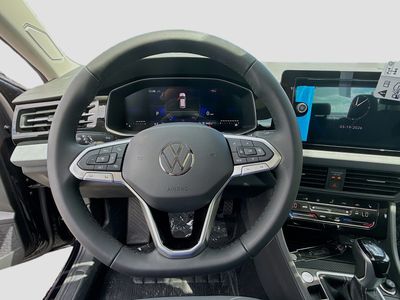 2026 Volkswagen Jetta - Photo 10