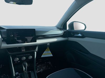 2026 Volkswagen Taos - Photo 18