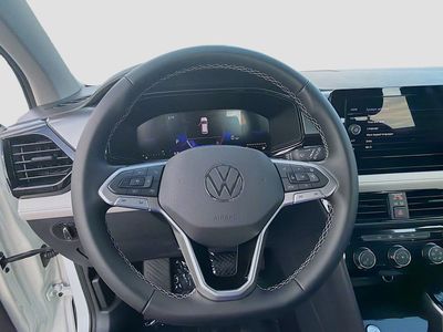 2026 Volkswagen Taos - Photo 10