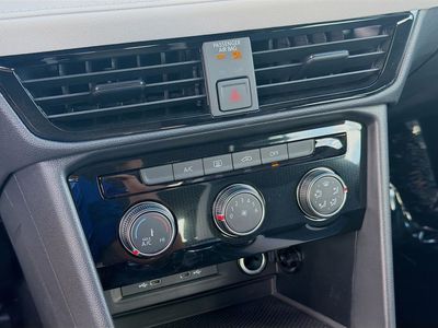 2026 Volkswagen Taos - Photo 15