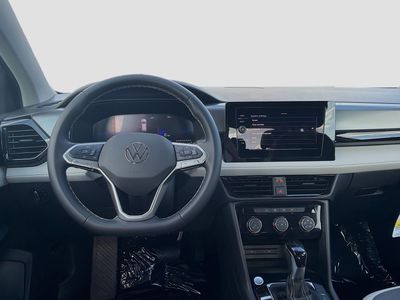 2026 Volkswagen Taos - Photo 18