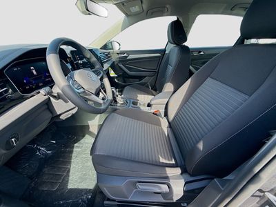 2026 Volkswagen Jetta - Photo 16