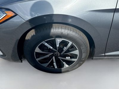 2026 Volkswagen Jetta - Photo 25