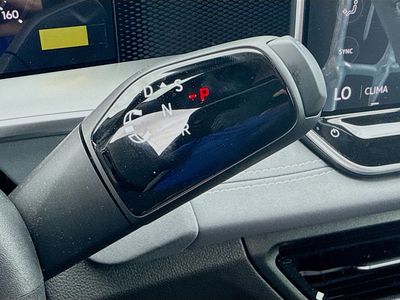 2026 Volkswagen Tiguan — photo 15 view