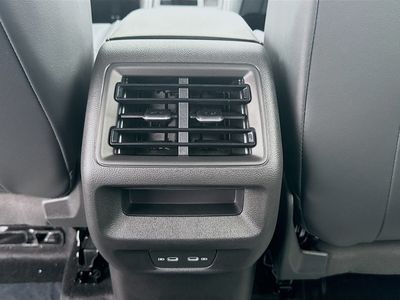 2026 Volkswagen Tiguan — photo 19 view